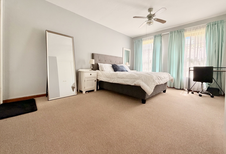 3 Bedroom Property for Sale in Sandbaai Western Cape